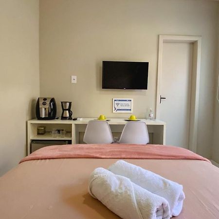 Kalug - Suite Casal Independente Em Guest House 일례우스 외부 사진