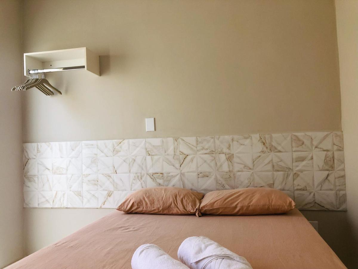 Kalug - Suite Casal Independente Em Guest House 일례우스 외부 사진